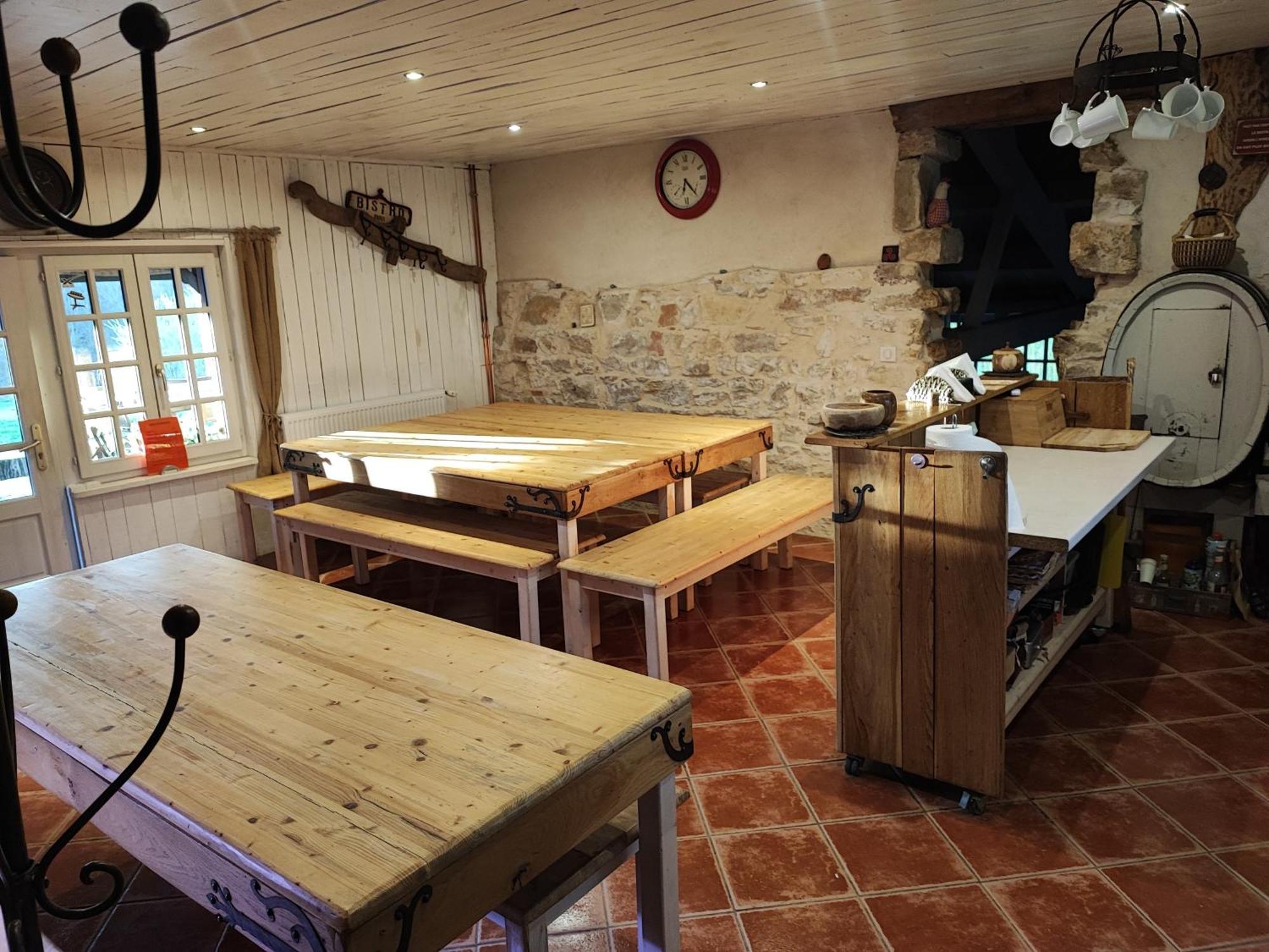 Le Domaine Du Sens Bed & Breakfast Frontenaud Eksteriør bilde