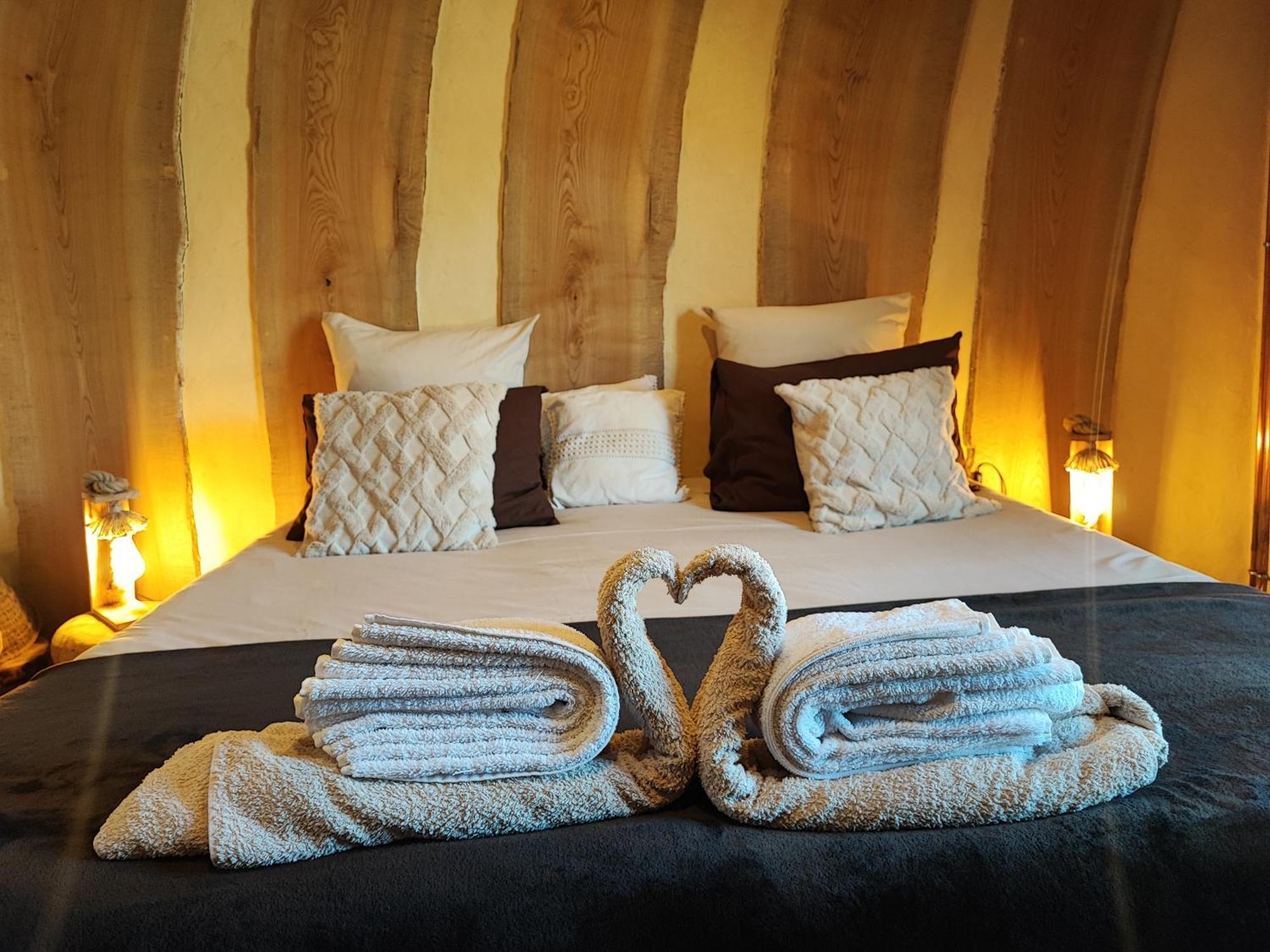 Le Domaine Du Sens Bed & Breakfast Frontenaud Rom bilde