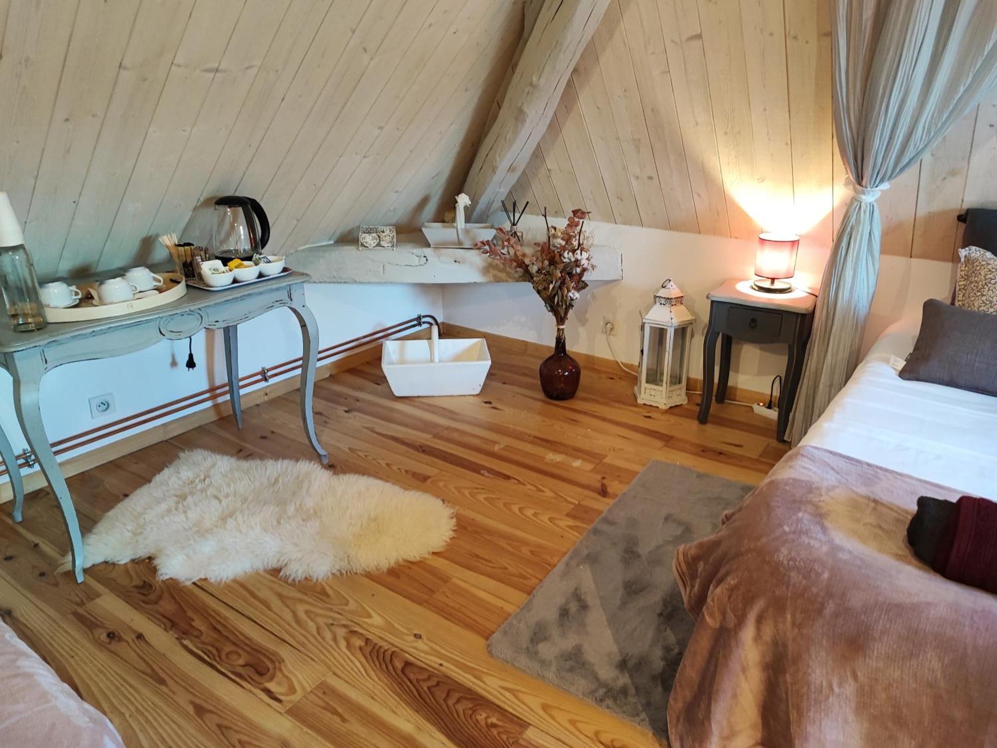 Le Domaine Du Sens Bed & Breakfast Frontenaud Rom bilde